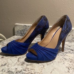 Thalia Sodi Marissa open Toe 4.5 inches high heel size 9